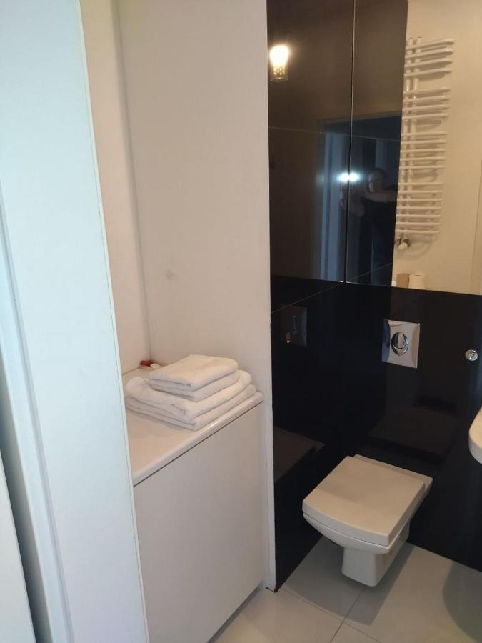 House4You Apartament Sakura Airport Chopin Varsovie Extérieur photo