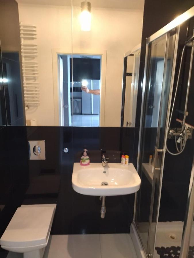 House4You Apartament Sakura Airport Chopin Varsovie Extérieur photo